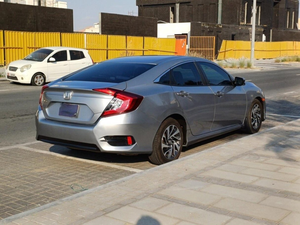 HONDA CIVIC 2020 D'OCCASION GCC - Product Image 3