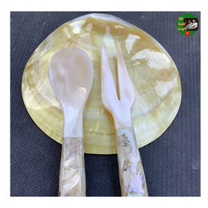 Cuillère et plat faits à la main en nacre, assiette ronde pour la salle à manger et la décoration Assiette en nacre à des fins décoratives - Product Image 4