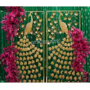 Cadre de paon de créateur pour décoration de fête Heena Panneaux à thème paon pour décor pakistanais Mariage Mehndi Cadres de fond pour événement - Product Image 1