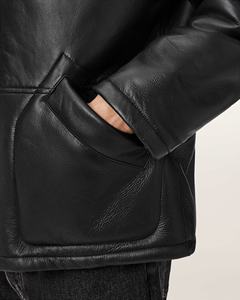 Chaqueta de Piel de Oveja con Revestimiento Premium, Chaqueta de Cuero Sherpa con Capucha, Informal, Transpirable, Resistente al Viento, Ropa de Invierno Duradera para Hombre y Mujer - Product Image 5