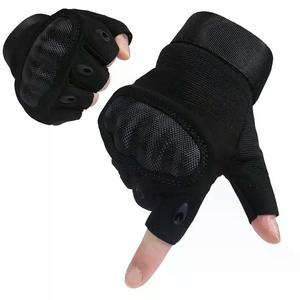 Guantes tácticos de cuero de alta calidad sin dedos con logotipo personalizado transpirable ligero nudillo protector equipo de entrenamiento al aire libre - Product Image 5