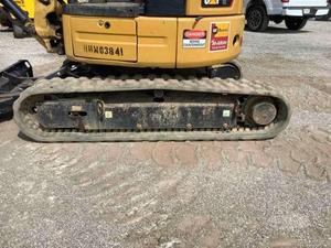 Miniexcavadora CAT 303E CR en buen estado, excavadora pequeña hidráulica compacta sobre orugas para trabajos de construcción y paisajismo. - Product Image 4
