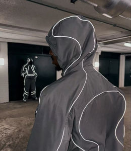 Ensemble survêtement décontracté surdimensionné personnalisé OEM ODM 2025, veste coupe-vent réfléchissante en nylon, ensemble veste et pantalon de jogging pour homme - Product Image 3