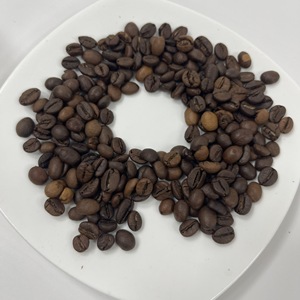 กาแฟอาราบิก้าสีเขียวเวียดนามแบบพรีเมี่ยมมีบริการผลิตจากโรงงานผลิตที่ตากแดด - Product Image 1