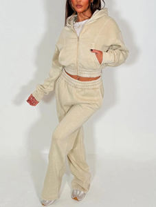 Conjunto Deportivo de Dos Piezas para Mujer, Sudadera Corta y Pantalones Jogger de Cintura Alta, Ropa Casual de Felpa, Venta al Por Mayor Personalizada - Product Image 3