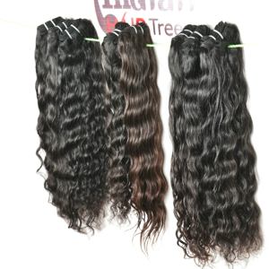Extensions de cheveux humains indiens de qualité supérieure à 100%, bouclés, cuticules alignées, vierges, bon marché, couleur noire naturelle, en vente - Product Image 1