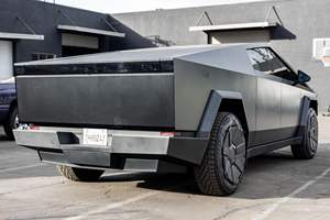 Tesla Cybertruck Cyberbeast 2024 Usado - Product Image 2