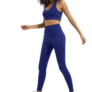 Ensemble de yoga pour femmes grandes tailles - Ensemble de yoga personnalisé en 2 pièces, couleur unie, séchage rapide, léger, 100% coton, service OEM - Product Image 3