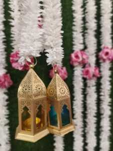 พวงดอกไม้ประดับสวนดอกกุหลาบดอกมะลิโรแมนติกโคมไฟแบบโบราณแขวนติดผนังสไตล์ดิวาลีตกแต่งงานแต่งงานประดับชานบ้านระเบียงสวน - Product Image 6