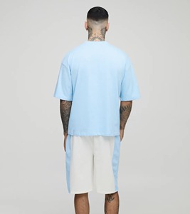 Conjunto corto de 100% algodón personalizado para hombre, chándal cómodo de peso pesado con logotipo serigrafiado personalizado en contraste - Product Image 2