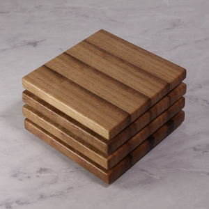 Ensemble de sous-verres en bois d'acacia carré personnalisé en noyer Tapis et tampons en bois de hêtre au design de luxe pour tasses à café 4 pièces - Product Image 1