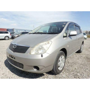 Toy-ota Spacio d'occasion à vendre bien entretenu, fiable et idéal pour la conduite en ville et sur de longues distances - Product Image 4