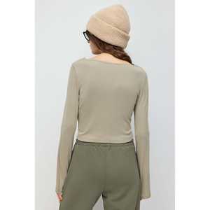 Camiseta Esencial de Manga Larga - Product Image 6