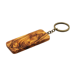 Vente en gros de porte-clés en bois d'olivier personnalisés KCB05, idée cadeau idéale, design artisanal naturel, gravure au laser - Product Image 1