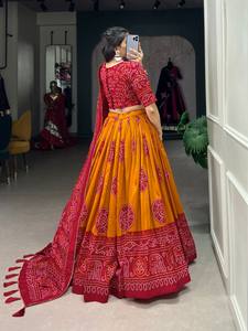Nueva colección de diseñador Seda pura con estampado de bloques y cosido con lienzo y lata adjunta Can Lehenga Choli para venta en línea - Product Image 6