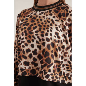 Blusa informal gótica con estampado de leopardo y cuello alto para mujer - Product Image 5