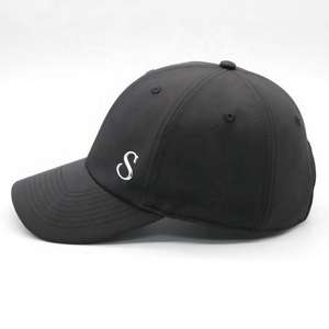 Casquettes de baseball personnalisées populaires pour hommes et femmes avec un logo en TPU argent brillant et une casquette de sport à bord incurvé à six panneaux - Product Image 2