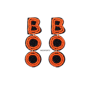 Boucles d'oreilles perlées Halloween Spooky 'BOO'-Accessoires de costumes élégants et ludiques-Bijoux de fête uniques et accrocheurs - Product Image 3