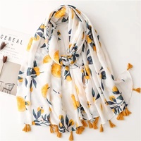 Nouveauté : foulard carré ethnique en soie 100% pour femmes, imprimé floral, avec glands, châle tendance, hijab, printemps, personnalisable