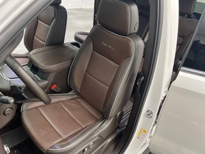 Camionetas G-M-C S-i-erra 1500 Usadas del 2024 en Venta, Cuero, Cámara Trasera, Emisión Euro III, 8L - Product Image 2