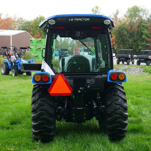 Tracteur haute performance LS MT242HC avec chargeur - Product Image 6