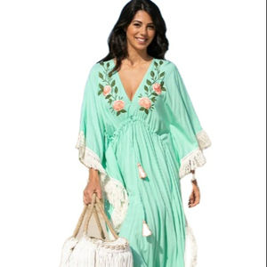 Nueva moda Color sólido Floral bordado cuello en V mujer largo Maxi vestido con cordones hasta el suelo tela para ocasiones de playa - Product Image 1