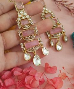 ต่างหูแฟชั่นผู้หญิงหรูหราด้วยหินเพทายชุดปาร์ตี้งานแต่งงานส่วนใหญ่ทำจากทองเหลืองสำหรับของขวัญ - Product Image 3