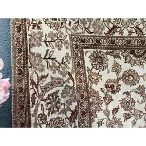 Alfombra Turca Vintage de 4.3x6.8 pies, Alfombra Floral Marrón Beige - Product Image 4