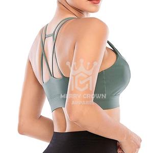 Soutien-gorge de sport réversible grande taille pour femme avec design frontal, maintien élevé, vêtements de yoga actifs, matière spandex/nylon, fabriqué au Pakistan - Product Image 2