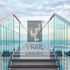 Fabricant expérimenté de garde-corps en verre fournissant du matériel résistant à la corrosion et des normes de sécurité certifiées dans le monde entier - Product Image 2