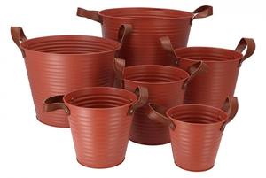 Jardinières en métal robustes pour plantes de grande taille, dotées d'un design sophistiqué qui rehaussera l'esthétique de votre patio ou de votre jardin - Product Image 6