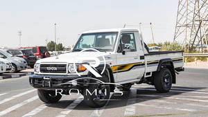Land Cruiser LC79 Pickup 2023 4.0L 4x4 Benzina Cabina Singola 6 Posti Ruote R18 Manuale Euro VI Luci Diurne a LED Guida a Sinistra - Product Image 4