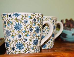 Elegante Taza de Cerámica Hecha a Mano con Tapa para Café Caliente, Té y Leche - Diseño Moderno y Duradero, Capacidad Personalizable - Product Image 1