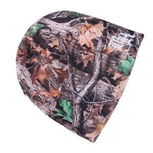 Nouveau modèle d'arbre réel personnalisé impression numérique Beanie sport hiver Jacquard Camo Beanie Hat No Cuff Sublimation impression Beanies - Product Image 5