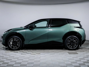 SUV 2025 con Tracción en las Cuatro Ruedas, Techo Metálico, Volante a la Izquierda, Asientos de Cuero, Autonomía de 700 km, Batería de 110 kWh, Techo Panorámico Individual - Product Image 2