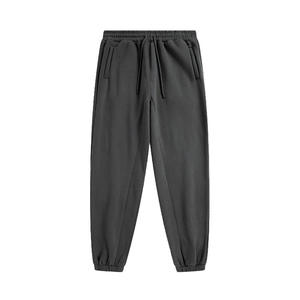 Pantalon en molleton uni lourd personnalisé 100% coton Short de sport basique pour l'automne Décontracté et fin - Product Image 1