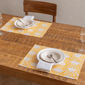 Napperons en coton avec logo personnalisé du fournisseur indien, accessoires de table à manger élégants et résistants à la chaleur - Product Image 3