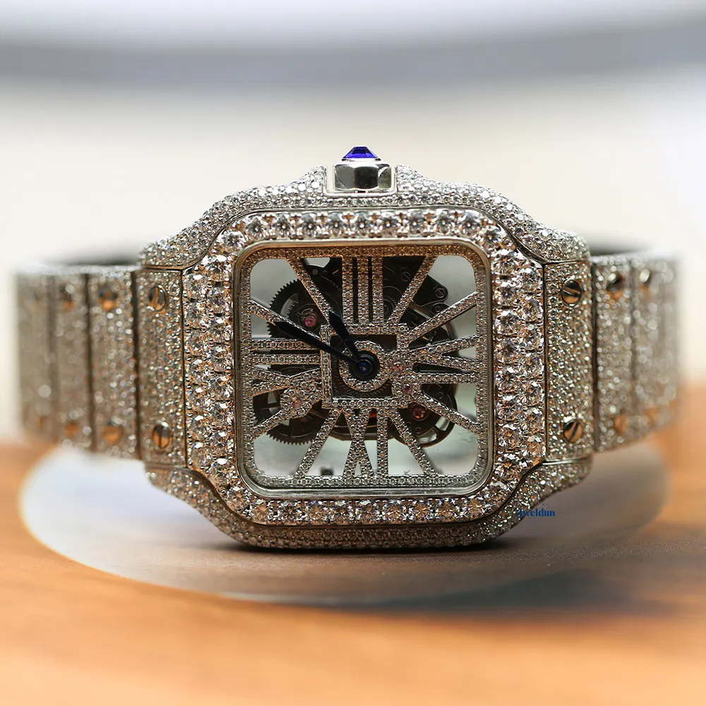 モアッサナイトダイヤモンドで作られた強化されたVVSクラリティダイヤモンドを備えた男性向けのトレンド腕時計