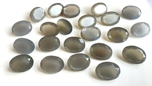Pierre de lune grise naturelle 4x6mm ovale à facettes coupe de qualité supérieure-Pierre de lune grise flashy ovale à facettes - Product Image 2