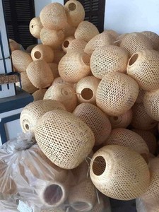 โคมไฟไม้ไผ่แบบแฮนด์เมดที่เป็นมิตรต่อสิ่งแวดล้อมและยั่งยืนโซลูชั่นแสงสว่างจากเวียดนาม - Product Image 6