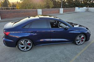 Audi S3 Premium Plus 2023 d'occasion, 4 cylindres turbocompressés, pack S Sport, bleu Navarra métallisé, non modifiée - Product Image 6
