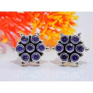 Pendientes de tuerca finos de Plata de Ley 925 hechos a mano, piedra preciosa de circón púrpura facetado, pendiente de circón púrpura, regalo elegante para - Product Image 1