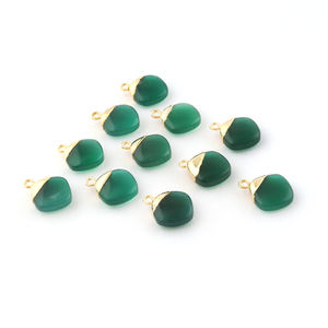 Breloque simple faite à la main pour la fabrication de bijoux connecteur de pendentif coussin en onyx vert lisse poli plaqué or en laiton - Product Image 5