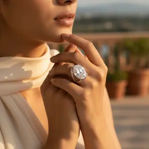 Anillo de Plata 925 con Patrón Geométrico Romántico, con Piedra CZ de Corte Ovalado, Chapado en Rodio, con Perla de Circonio, Joyería de Regalo para Mujer - Product Image 3