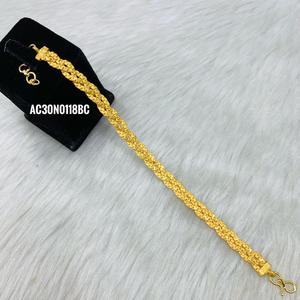 Conjunto de collar de Latón chapado en oro de diseñador con cadena de caja y patrón floral - Product Image 3