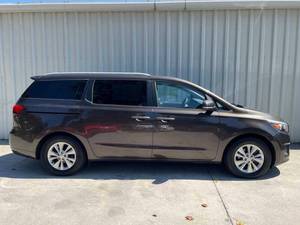Precio bajo, Kia Sedona LX 2016, auto usado en venta - Product Image 5