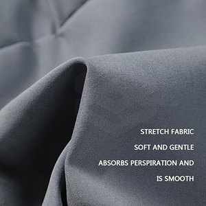 Pantalones cortos deportivos de doble capa OEM para hombre, nuevo diseño, estilo callejero, patrón sólido, poliéster, hechos al mejor precio - Product Image 4