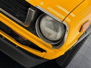 Toyota Corolla Sedán Usado de 1978 - Amarillo, 4 Asientos, Transmisión Manual, Neumáticos R15, Motor de Gasolina - Product Image 4