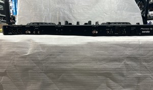 Controlador de DJ Pioneer DDJ REV5 Scratch Style de 2 canales, compatible con Serato DJ Pro y Rekordbox DJ - Product Image 3