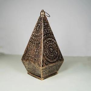 Portavelas de Metal hecho a mano, decoraciones cónicas huecas para el hogar, adorno artesanal, linterna marroquí de viento - Product Image 2